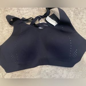 NWT Lululemon Airsupport Bra